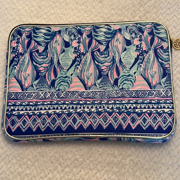 Lilly Pulitzer Womens Tablet Zip Up Padded Tech Pouch NEW  Blue Ocean Theme - Picture 3 of 5